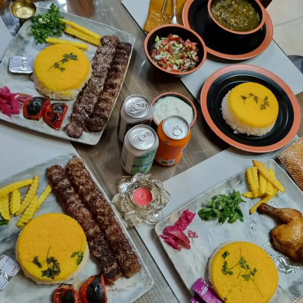 رستوران گیلانه ساری